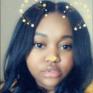 Meet your Posher, Andrea